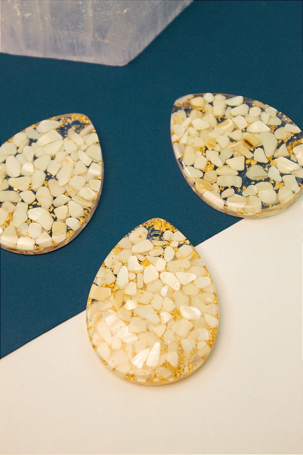 Pingente Gota Madreperola com Resina - 01 und