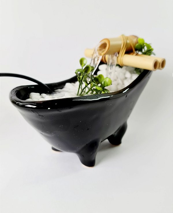 Fonte de Água Banho de Espuma Preta