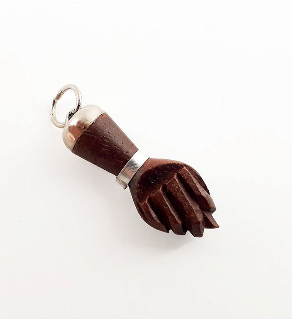 Pingente Figa de Madeira