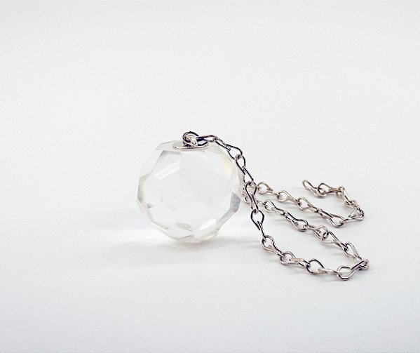 Esfera de Cristal Multifacetada Média