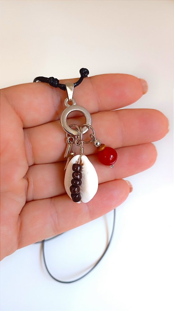 Colar Iansã com Búzio e Pingente de Raio