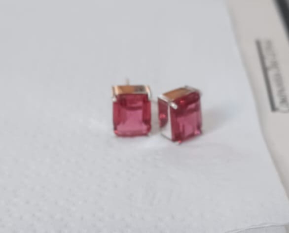 Brinco Prata Cristal vermelho quadrado