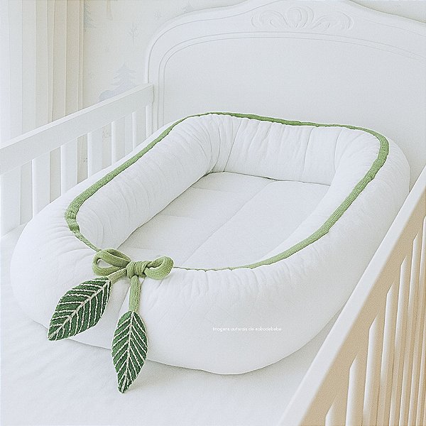 Ninho Básico - Malha Jacquard - Branco / Verde Limonada - Cordão Tricot - Pingente Folhas