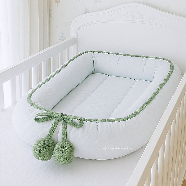 Ninho Básico - Malha Jacquard - Branco / Verde Plantação - Cordão Tricot - Pingente Pompom