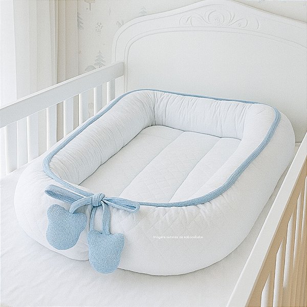Ninho Básico - Malha Jacquard - Branco / Azul Blue Sky - Cordão Tricot - Pingente Ursinho
