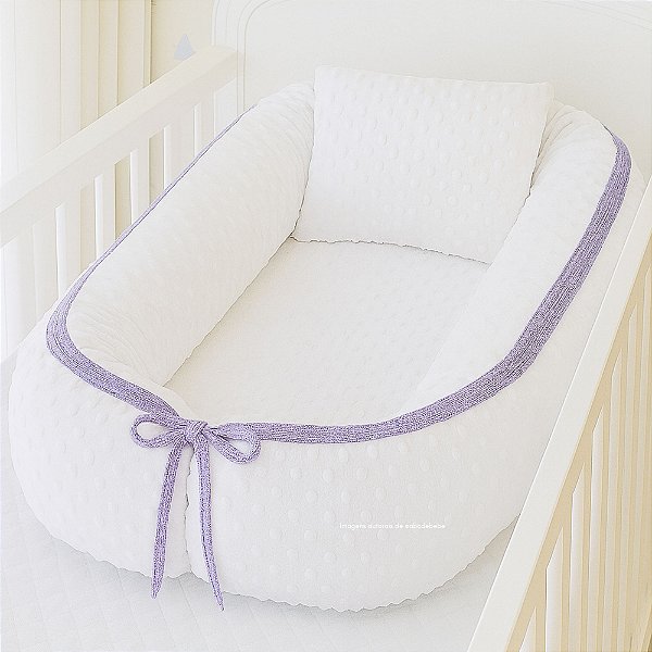 Ninho Redutor Bolha + Travesseiro - Pelúcia Branco / Lilás Imperial 026 - Cordão Tricot