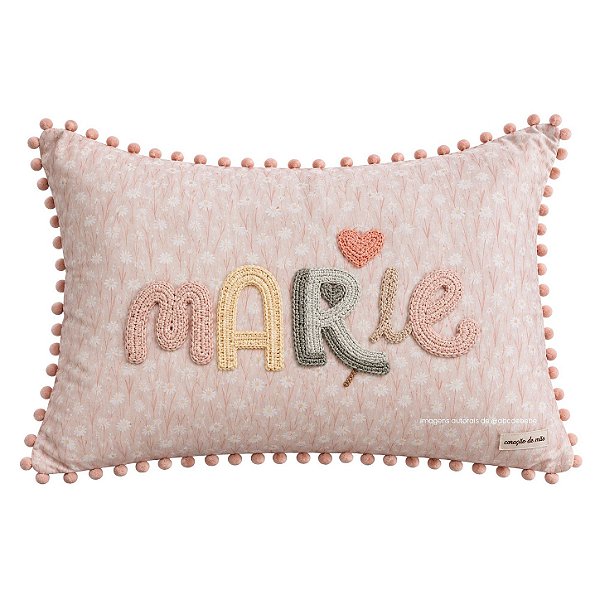 Almofada Decorativa Com Nome Personalizado Bordado À Mão - Margaridas - 97-15 - Personalizado