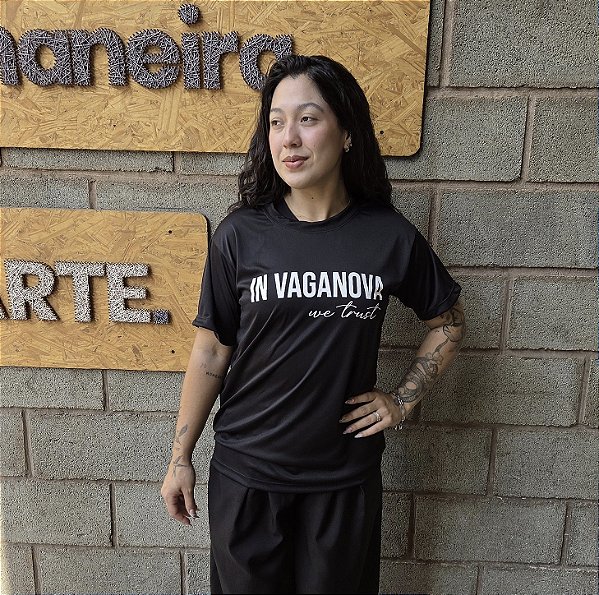 Camiseta - In Vaganova We Trust