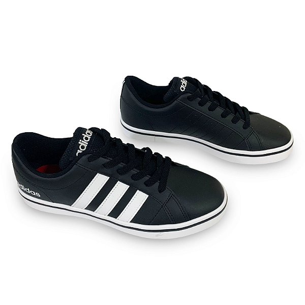 tênis casual adidas