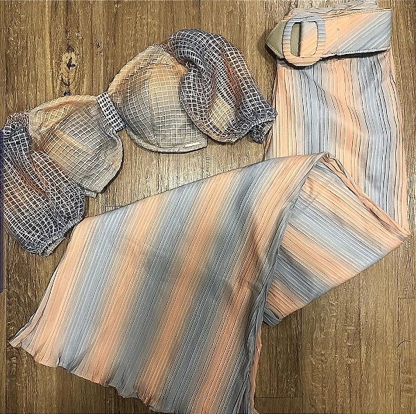 Conjunto  Calça e Cropped Mondabelle