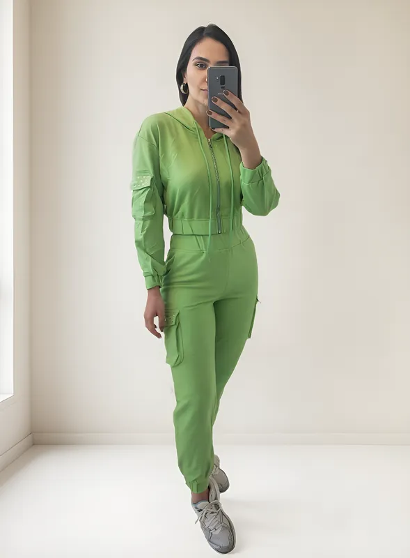 Conjunto Casaqueto Com Capuz e Calça Com Aplicação