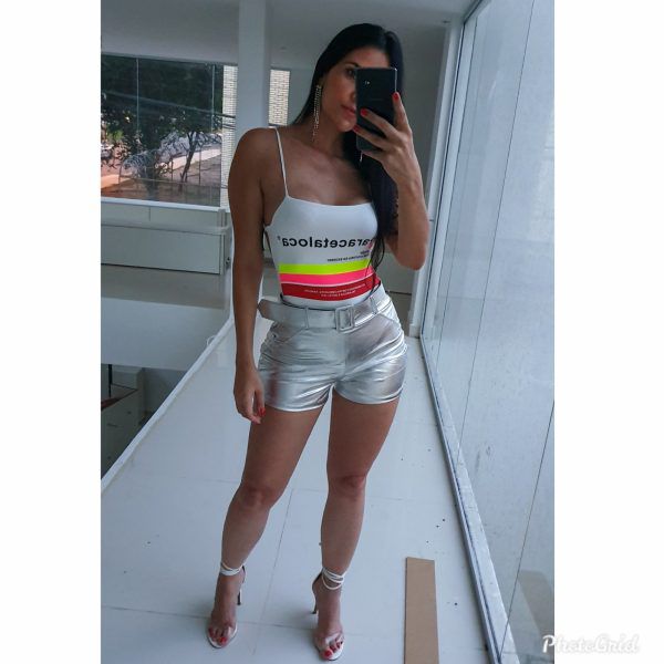 Short com cinto