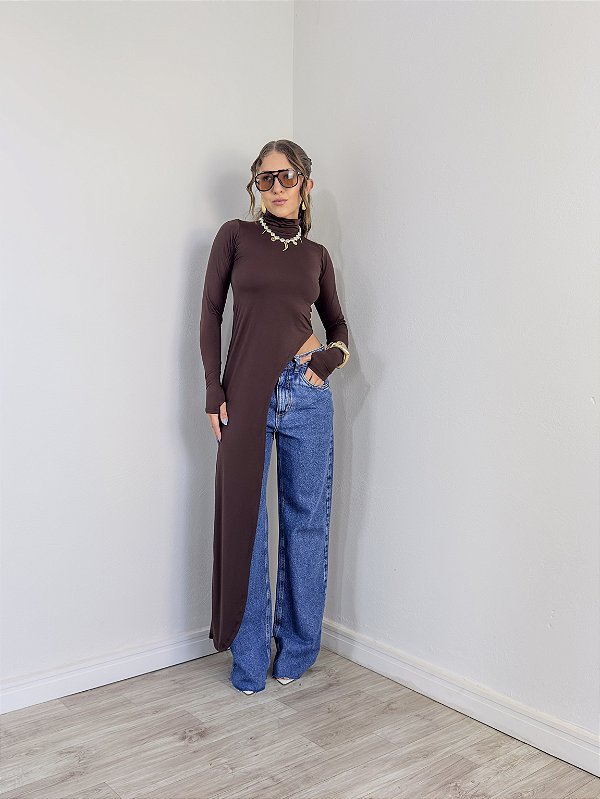 Blusa Assimétrica Longa Gola tya marrom