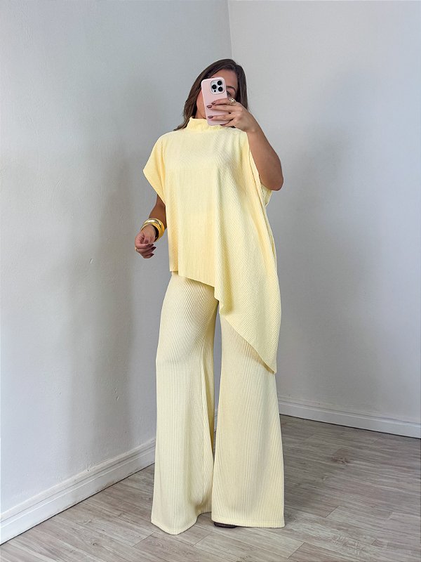 Conjunto Assimétrico Glance Amarelo