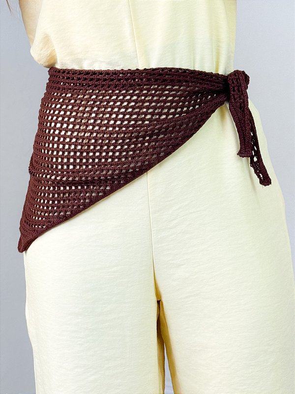 Lenço crochê marrom