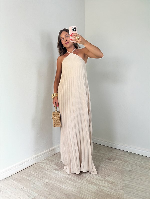 Vestido plissado areia