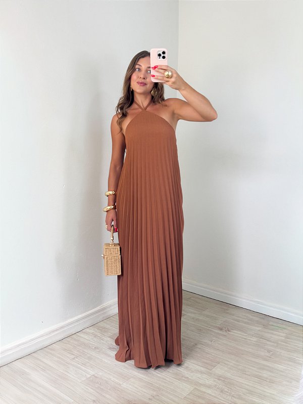 Vestido plissado marrom