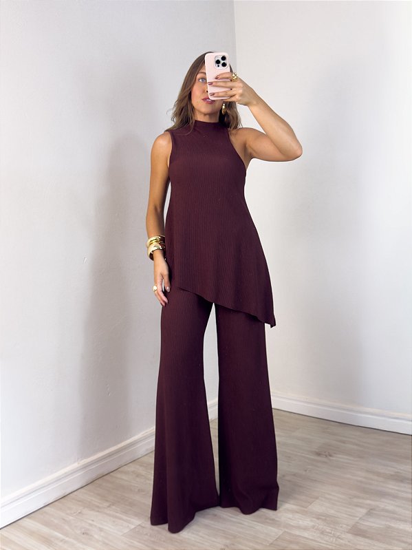 Conjunto Assimétrico cavado glance marrom