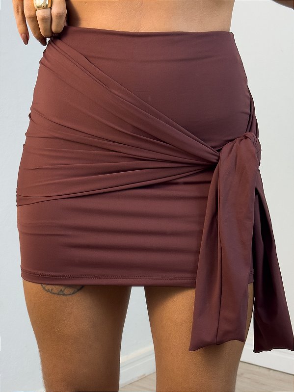 Short saia sublime marrom