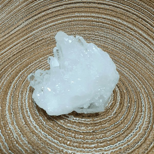 Drusa de Cristal Branca - 207 Gramas 6cm x 6cm