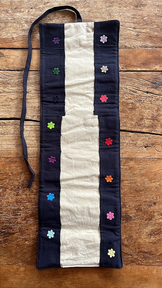 Estojo em tecido para 32 gizes