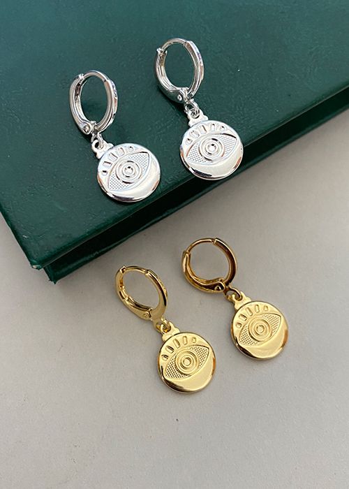 Brinco Argola Mini Medalha Olho Grego