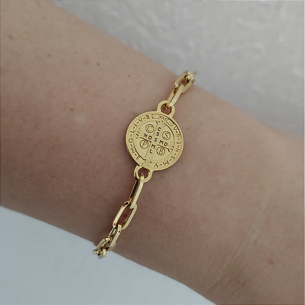 Pulseira Correntaria com Moeda de São Bento pequena folheado em ouro ( P, M ou G)