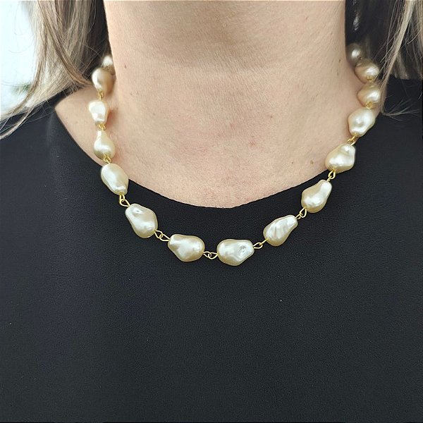 Colar pérolas barrocas artificial Folheados em Ouro ( colar 40 cm)