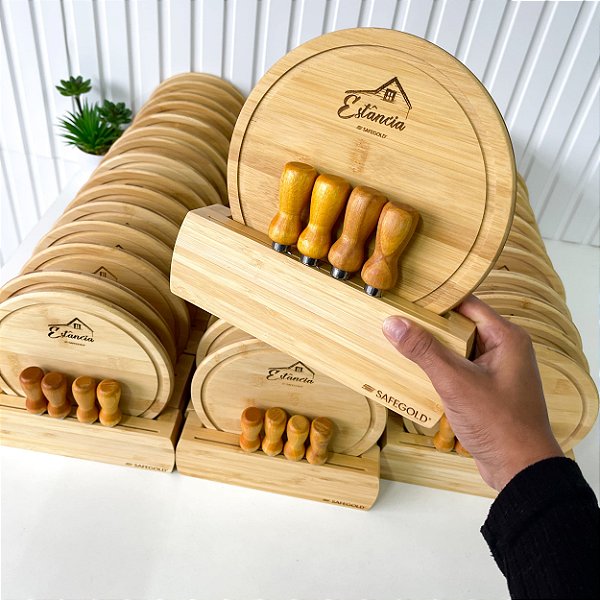 Kit Queijos com Suporte Personalizado Brinde Corporativo