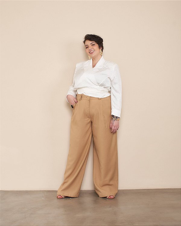 BLAZER ALFAIATARIA CURTO  OFF WHITE PLUS SIZE