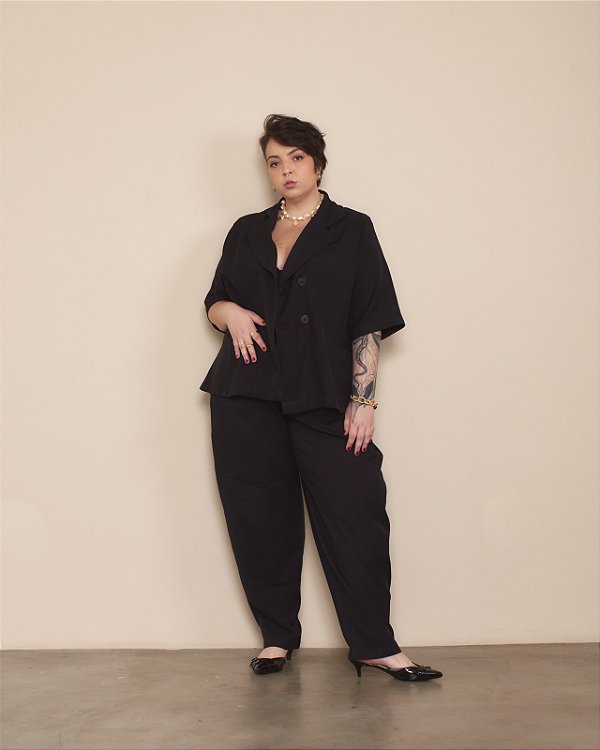 BLAZER ALFAIATARIA 4 BOTÕES PRETO PLUS SIZE
