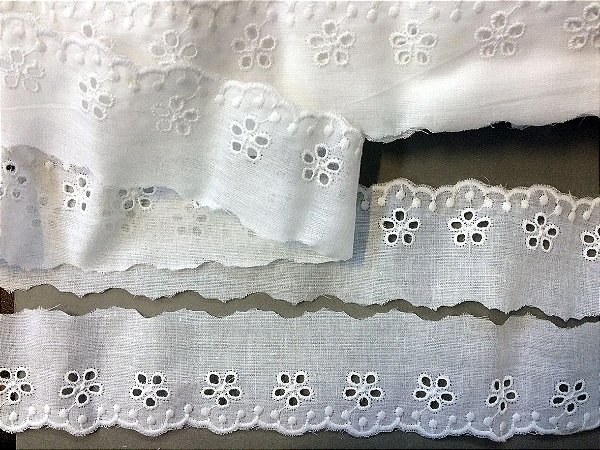 Tira Bordada 5,00 cm - 100% algodão branco | Peça com 14,40 m