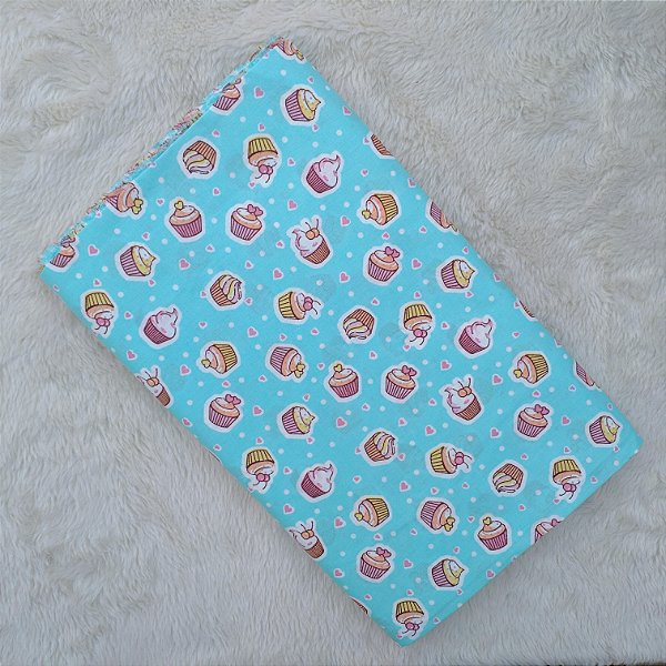 Tecido Cupcake Fundo Azul Claro Atelie Ale Marques A Sua Loja De Tecidos Online