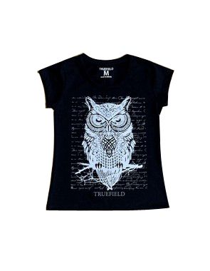 Camiseta feminina em algodão com decote careca desenho de coruja
