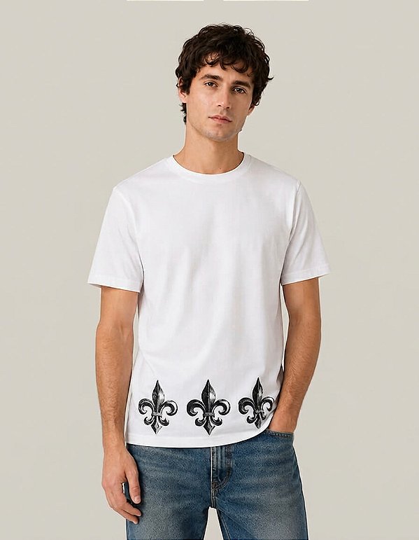 Camiseta Branca Flor de Lis