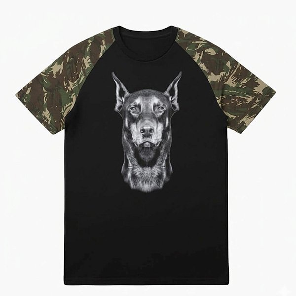 Camiseta Raglan Doberman Camuflada