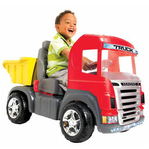 Caminhão Truck Vermelho Pedal com Capacete 9300C - Magic Toys