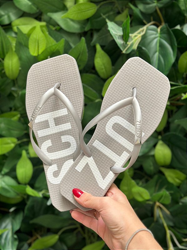 SCHUTZ CHINELO STRAIGHT PRATA