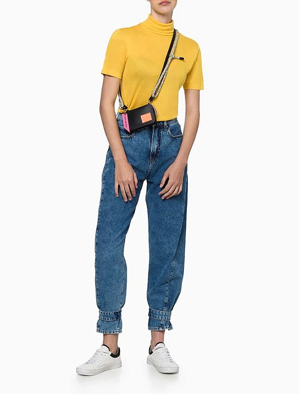 CALVIN KLEIN CALÇA JEANS BALLOON COM ALETAS