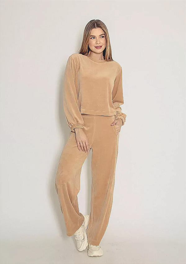 CONJUNTO PLUSH BLUSA CROPPED E CALÇA CARAMELO