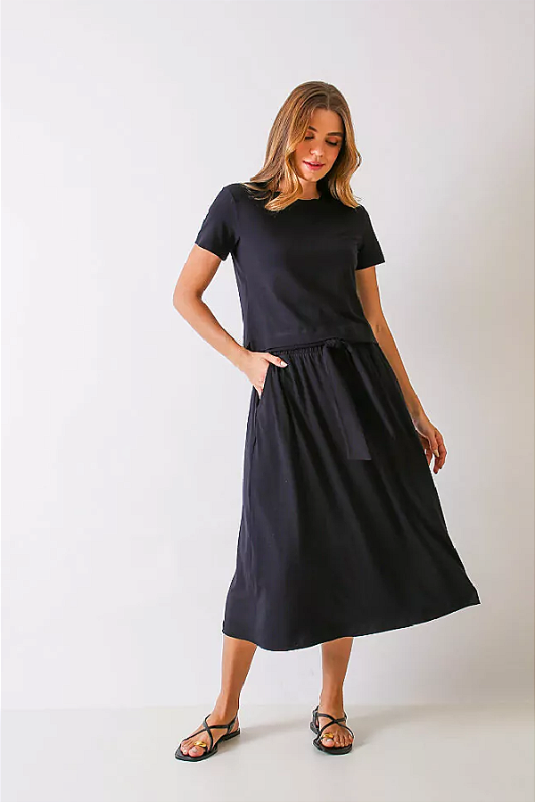 CONJUNTO YAKIMA BLUSA E SAIA MIDI PRETO