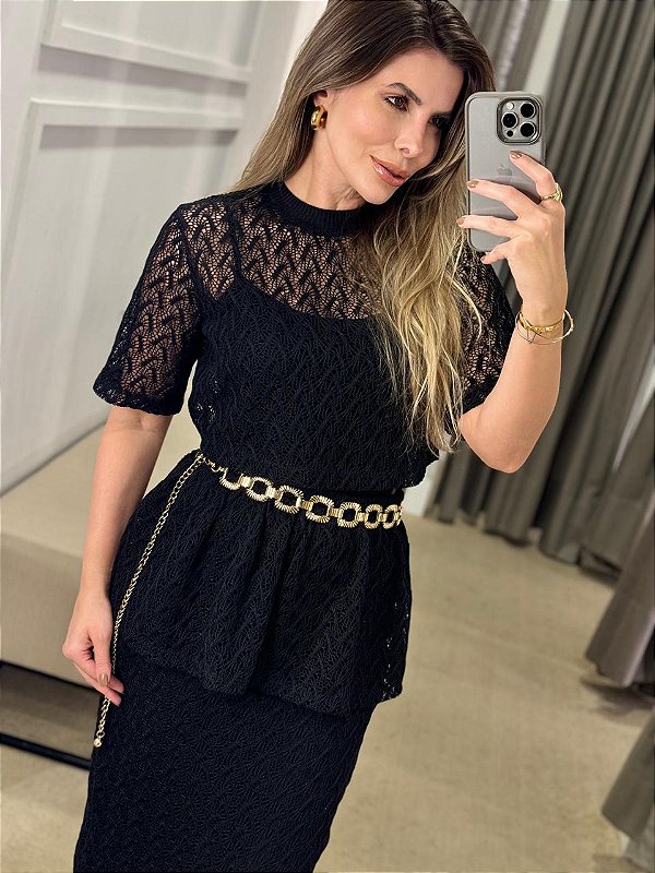 BLUSA CROPPED CROCHET PRETA