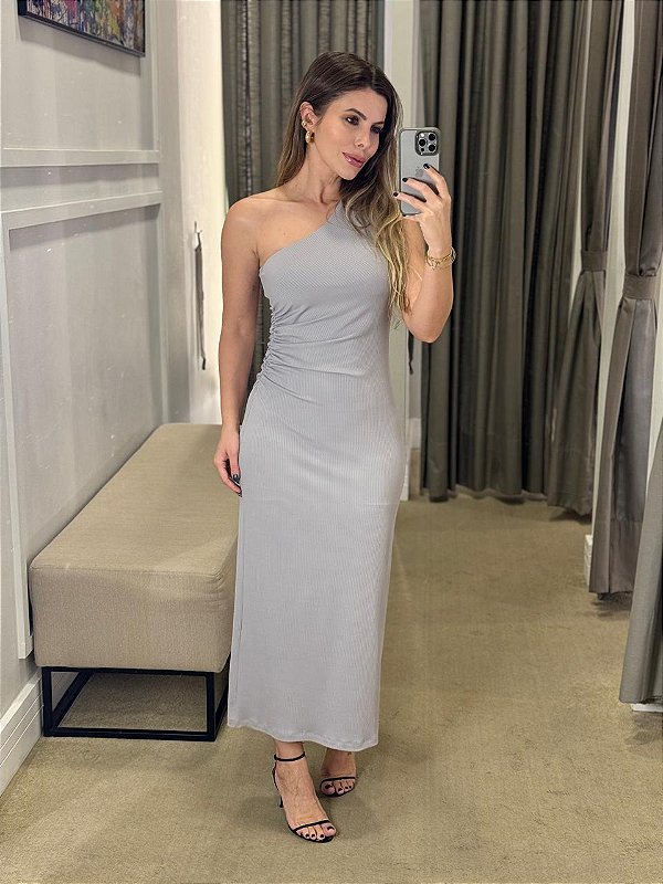 VESTIDO MIDI CANELADO DRAPEADO CINZA