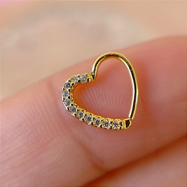 PIERCING CARTILAGEM/ DAITH CORAÇÃO METADE ZIRCÔNIA 8MM FOLHEADO A OURO 18K SEMIJOIA PARA ATUALIZAÇÃO ⭐️