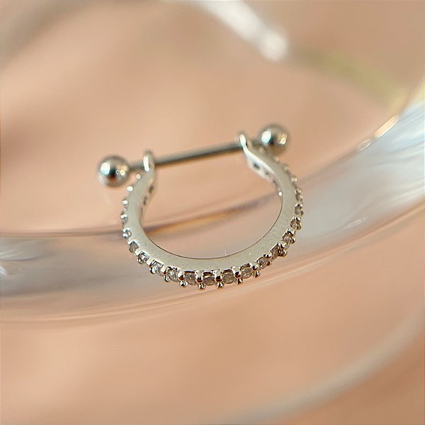 PIERCING CONCH FILEIRA ÚNICA ZIRCÔNIAS 8MM FOLHEADO A RÓDIO SEMIJOIA PARA ATUALIZAÇÃO⭐️