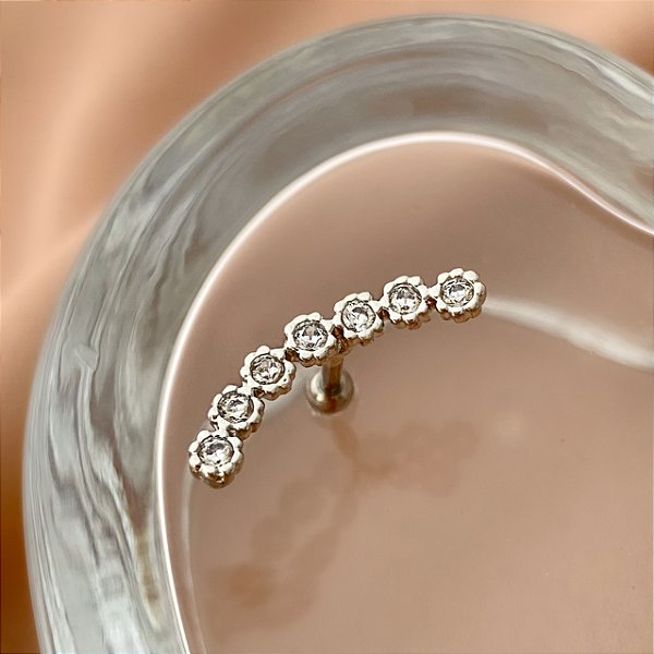 PIERCING CARTILAGEM AÇO 316L MINI FLORES ZIRCÔNIAS 7MM FOLHEADO A PRATA SEMIJOIA PARA ATUALIZAÇÃO⭐️