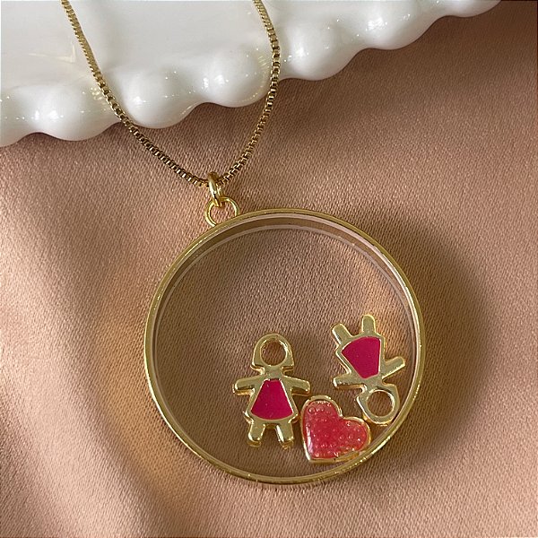 COLAR CÁPSULA MENINAS CORAÇÃO ESMALTADO FOLHEADO A OURO 18K⭐️