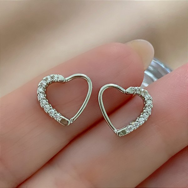 PIERCING CARTILAGEM CORAÇÃO ZIRCÔNIAS 9MM AÇO 316L FOLHEADO A RÓDIO SEMIJOIA PARA ATUALIZAÇÃO⭐️