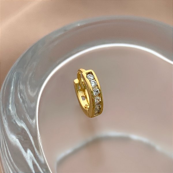 PIERCING CONCH / CARTILAGEM ARGOLA ZIRCÔNIAS ALINHADAS 7MM AÇO 316L FOLHEADO A OURO 18K SEMIJOIA PARA ATUALIZAÇÃO⭐️