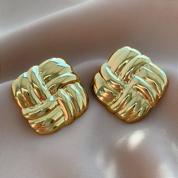 BRINCO QUADRADO FIOS ENTRELAÇADOS DOURADO AÇO 316L⭐️
